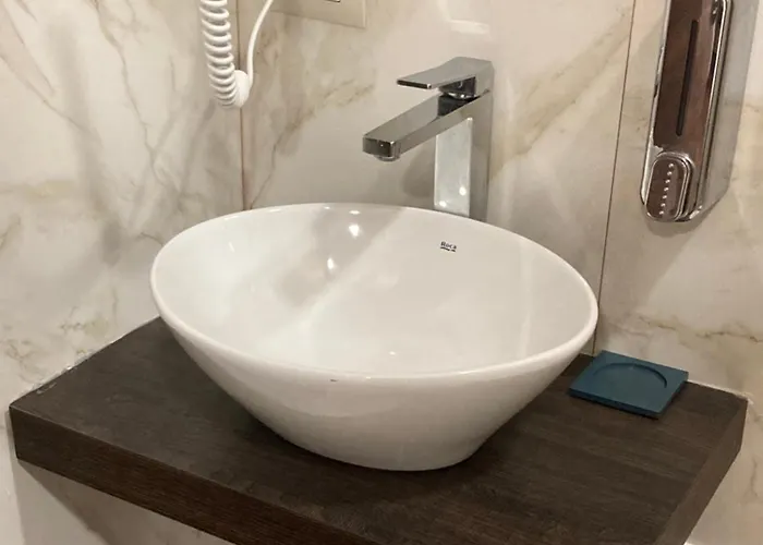 Brignole Diamond 招待所 3*