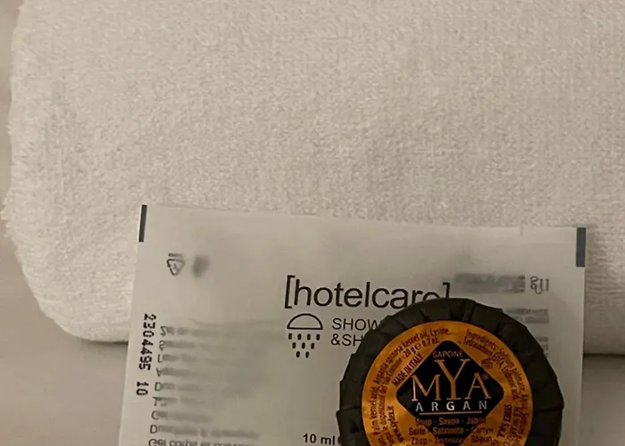 Brignole Diamond 招待所 3*